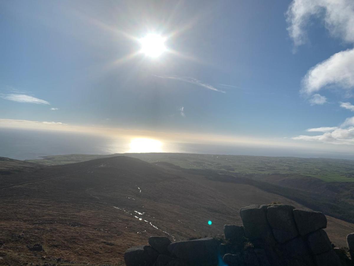 Carrick Lodge Mourne Mountains นิวรี ภายนอก รูปภาพ